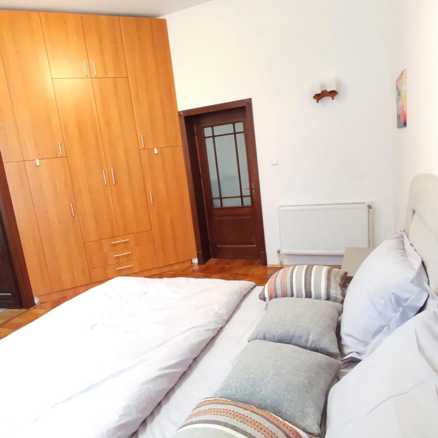 Center Haus Apartment บูคาเรสต์ ภายนอก รูปภาพ