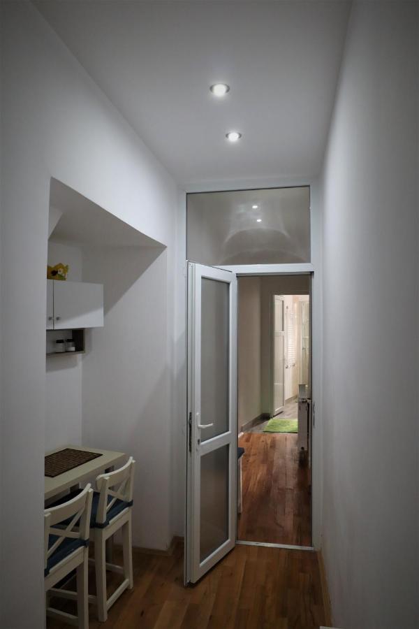 Center Haus Apartment บูคาเรสต์ ภายนอก รูปภาพ